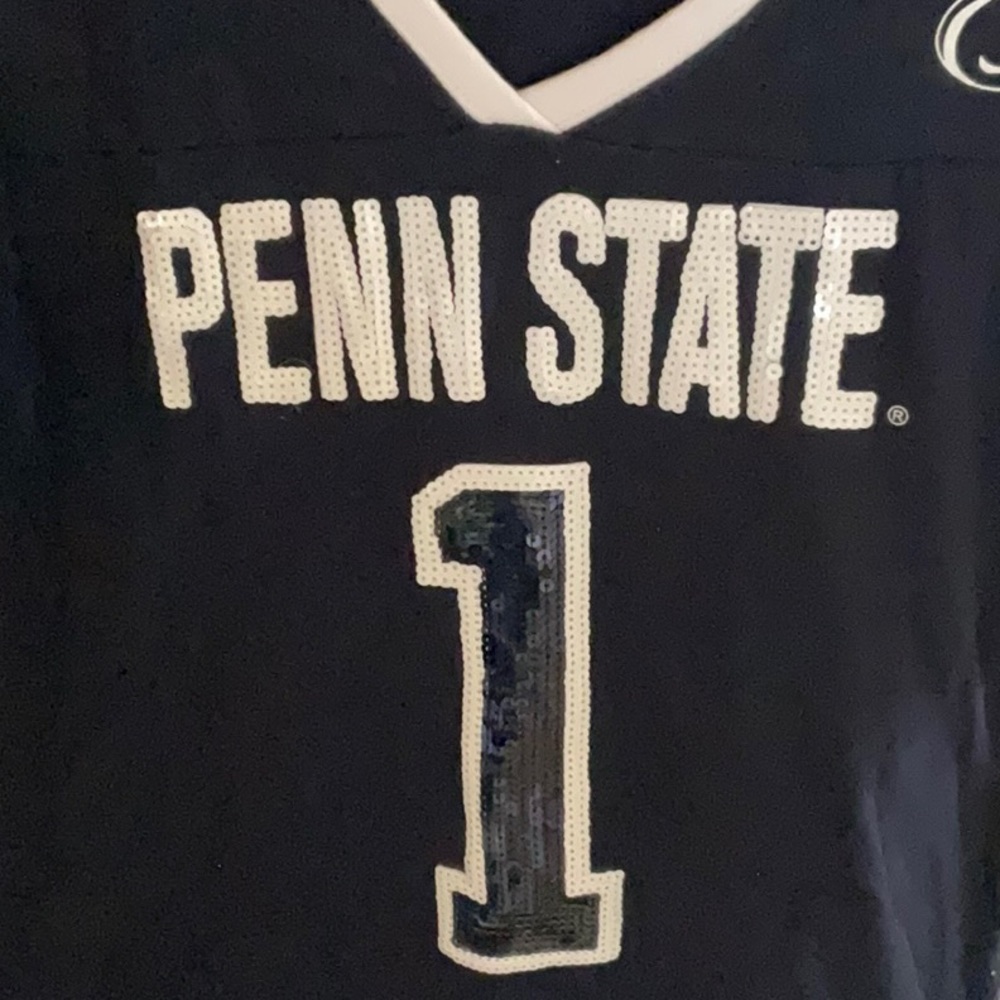 Woman’s Penn State T-shirt - Picture 7 of 7